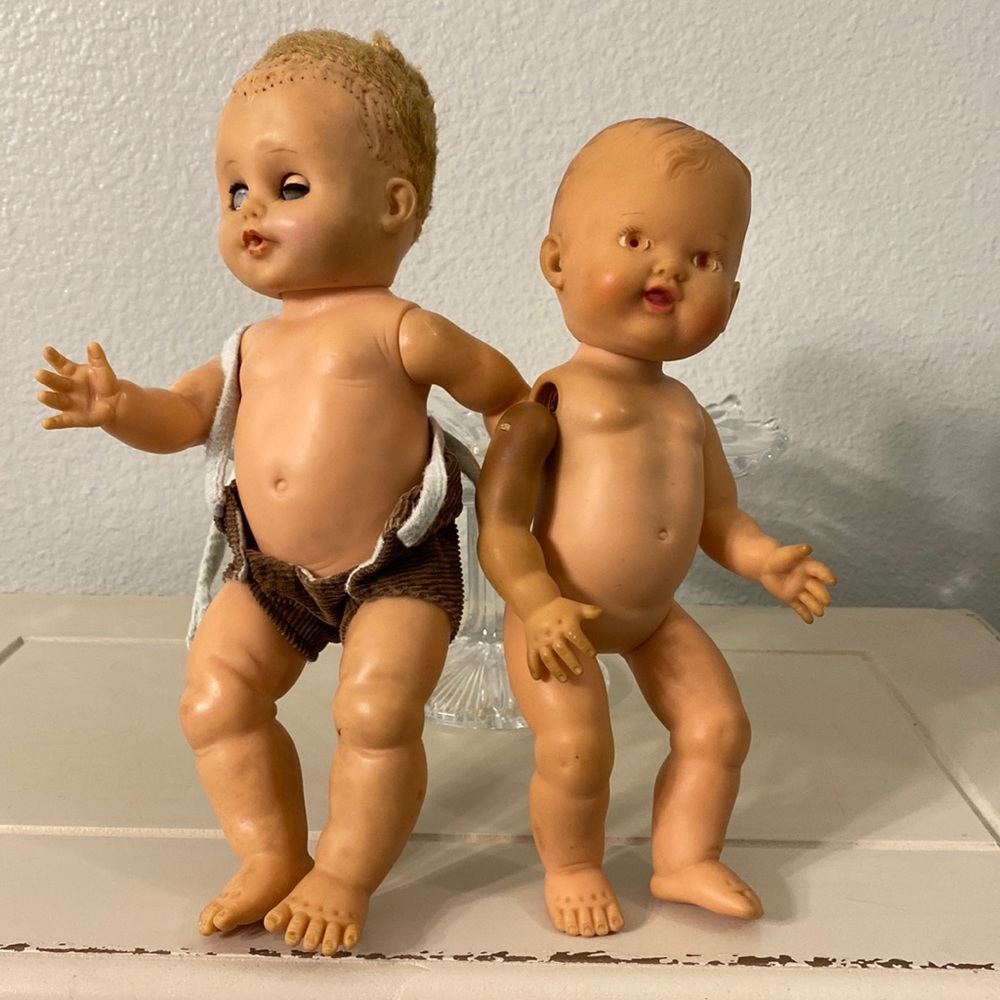 CREEPY VINTAGE HAUNTED BABY DOLLS, HANDMADE CLOTHING, BABY BLANKETS, & DIAPERS